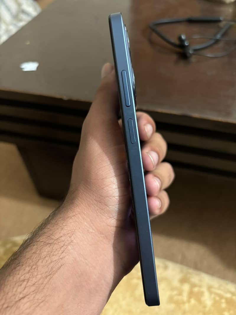 Realme C63 6