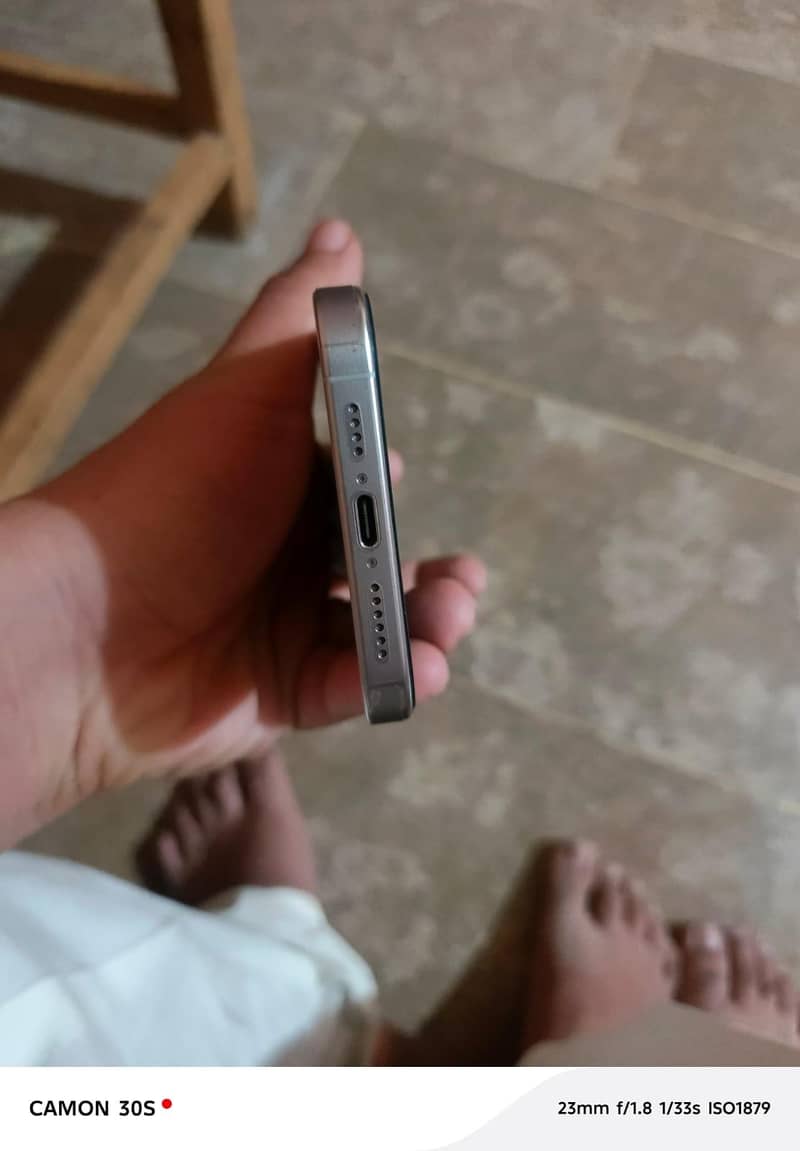 Apple iPhone 15 Pro Max 5