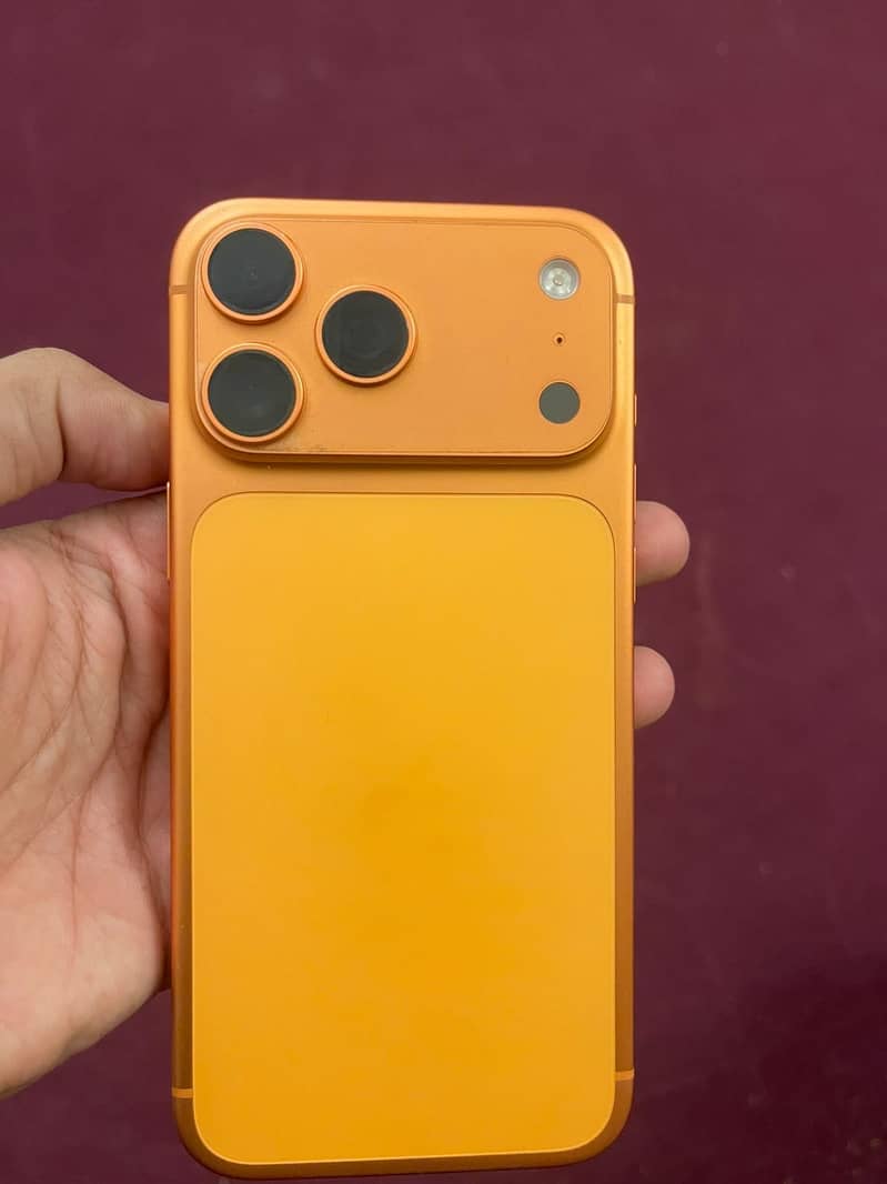Apple iPhone 17 Pro Max 5