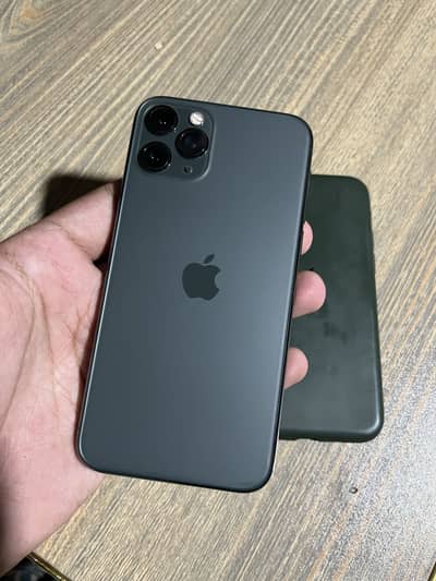 iPhone 11 Pro (512 GB) - Excellent Condition