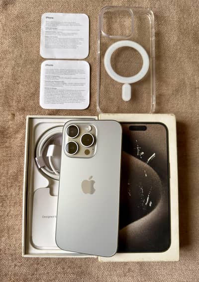 iPhone 15 Pro 256gb HK Complete Box