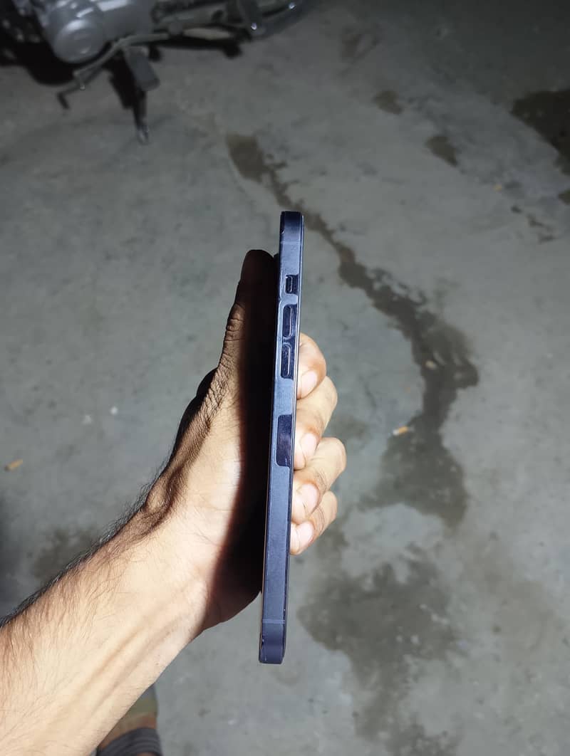 Apple iPhone 14 Pro Max 4