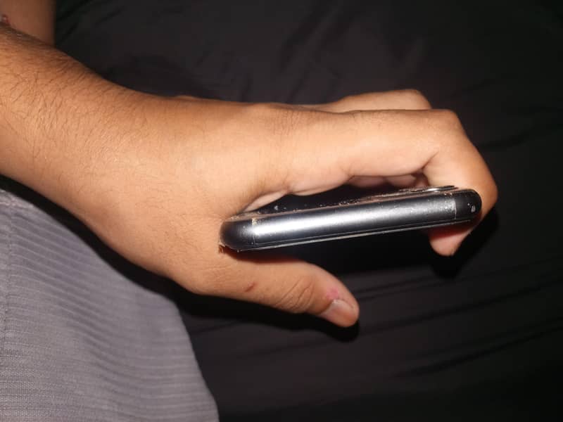 Apple iPhone 11 1
