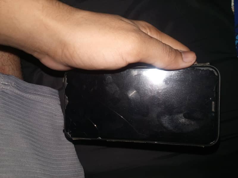 Apple iPhone 11 5