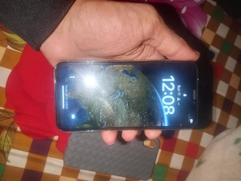 Apple iPhone X 5