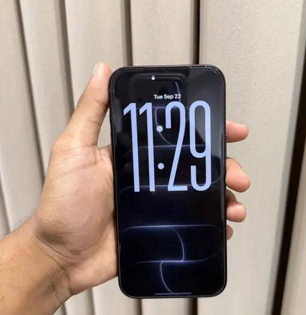 Apple iPhone 18 Pro Max 1