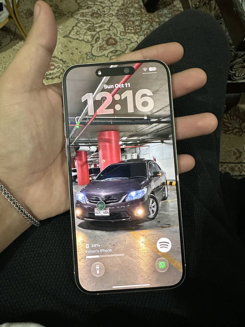 Apple iPhone 15 Pro Max 2