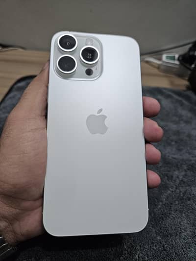 Apple iPhone 15 Pro Max White Titanium JV 100% Battery