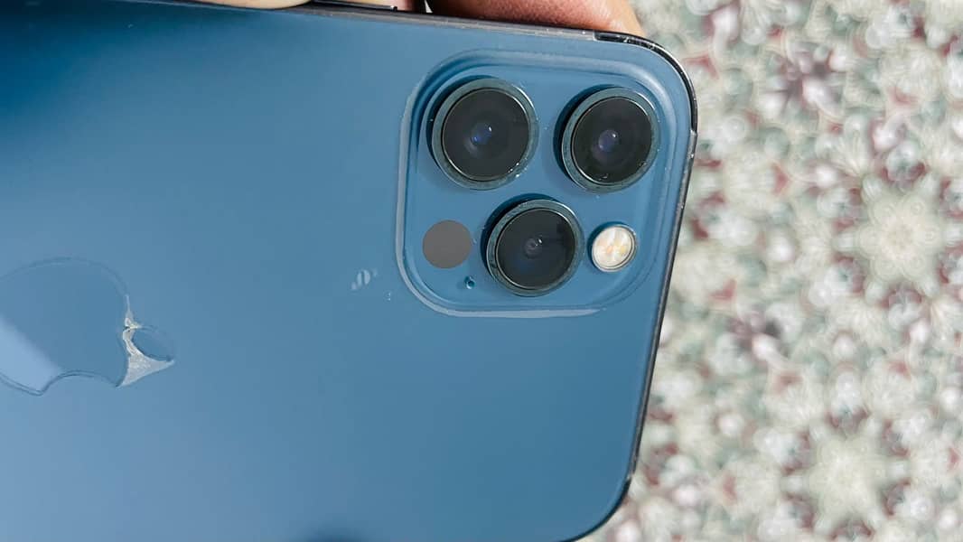 Apple iPhone 12 Pro 1
