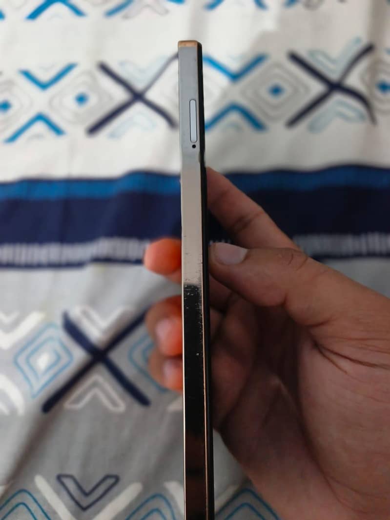 Infinix Note 30 4