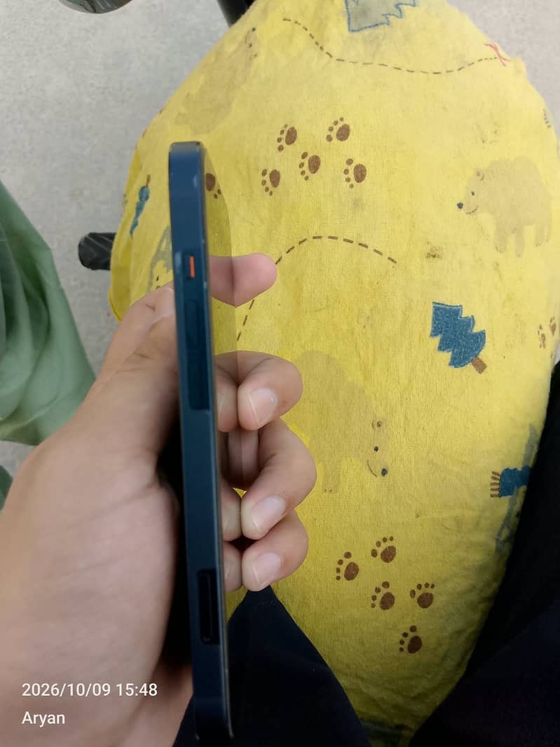 Apple iPhone 13 jb 3