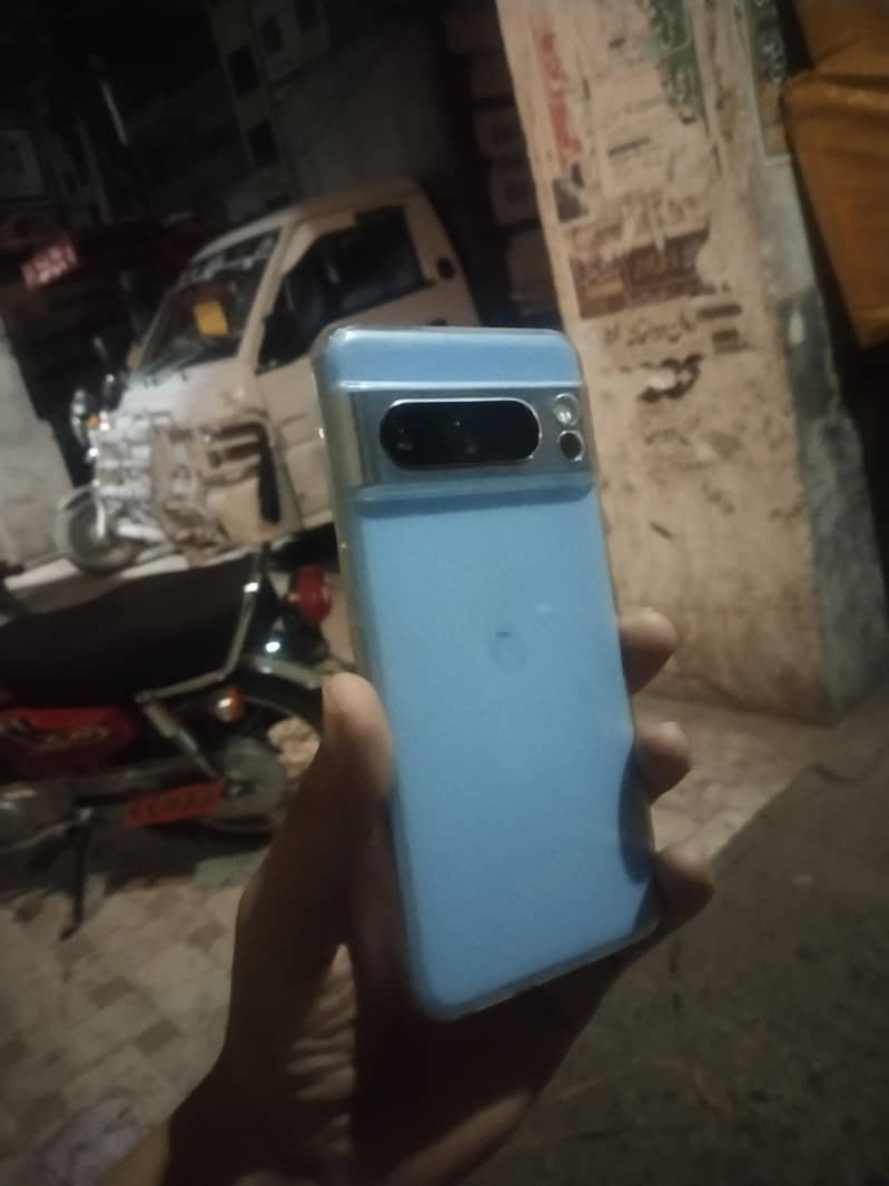 Google Pixel 8 Pro 1