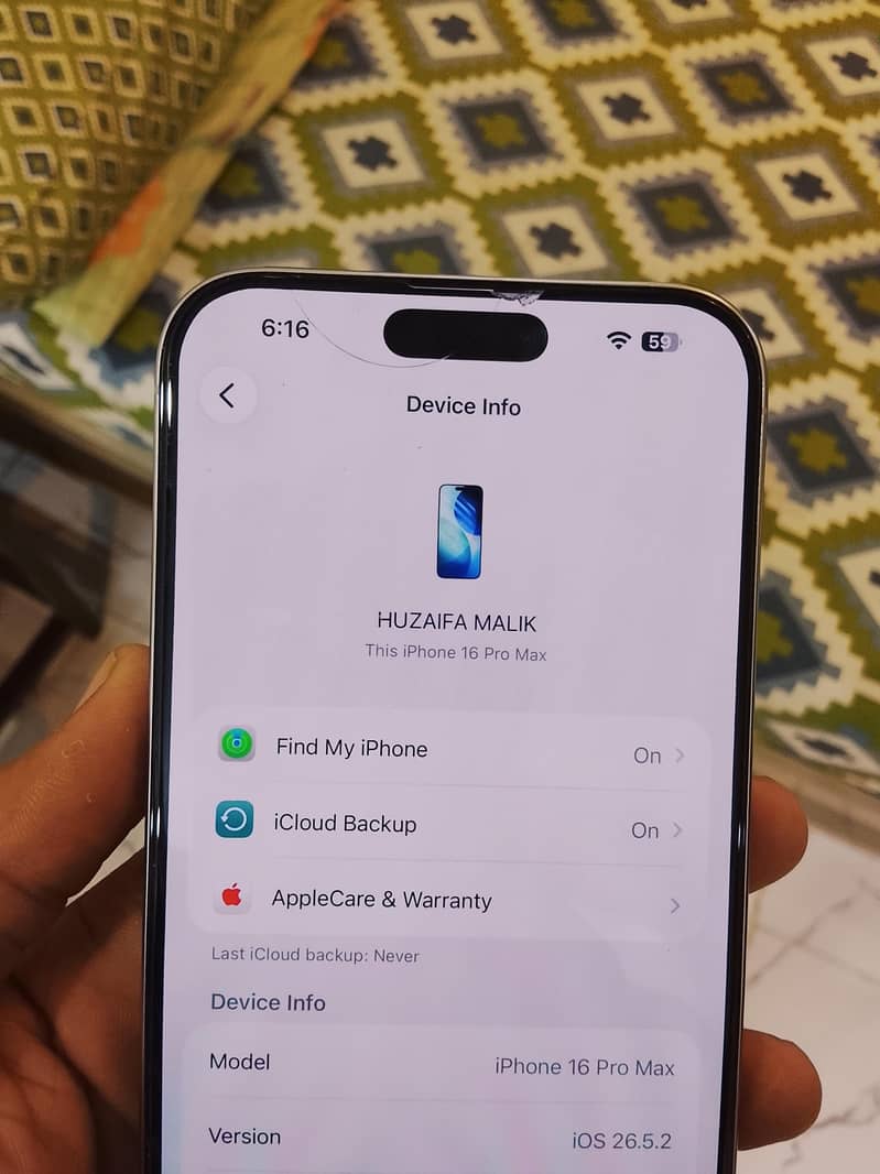 Apple iPhone 16 Pro Max 1