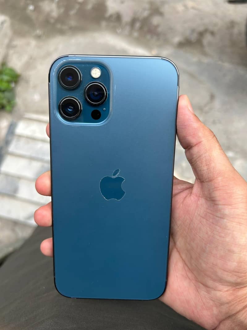 Apple iPhone 12 Pro Max 3
