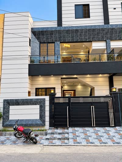 A 5 Marla house for sale in Sunfort Gardens, Lahore (located near Pine Avenue / Abdul Sattar Edhi Road, close to Wapda Town Phase 2, PCSIR, and Architect Housing Society) typically features modern brand-new construction, high rental yields, or standard co