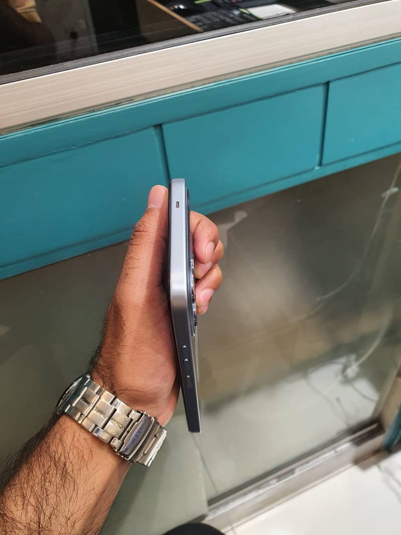 Tecno spark 50 4