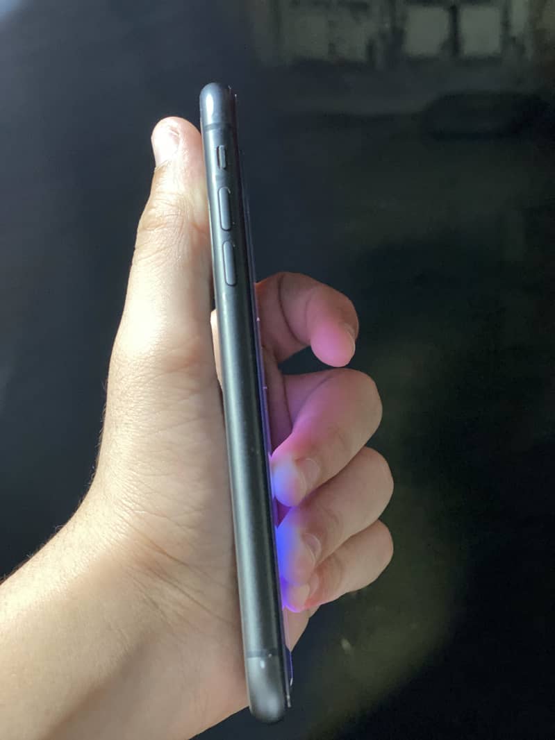 Apple iPhone 11 5