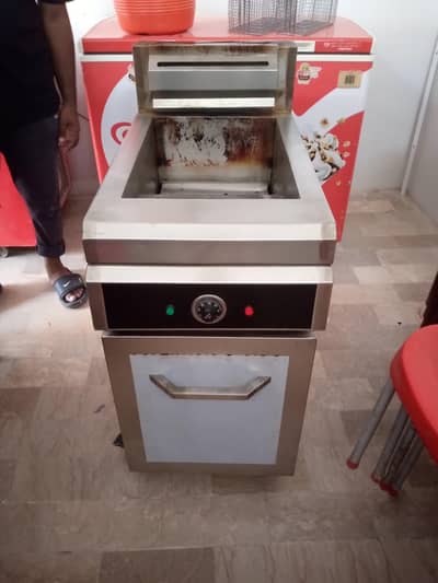 Fryer for sale 24ltr.
