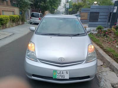 Toyota Prius 2011 G Led leather lection . 1500cc