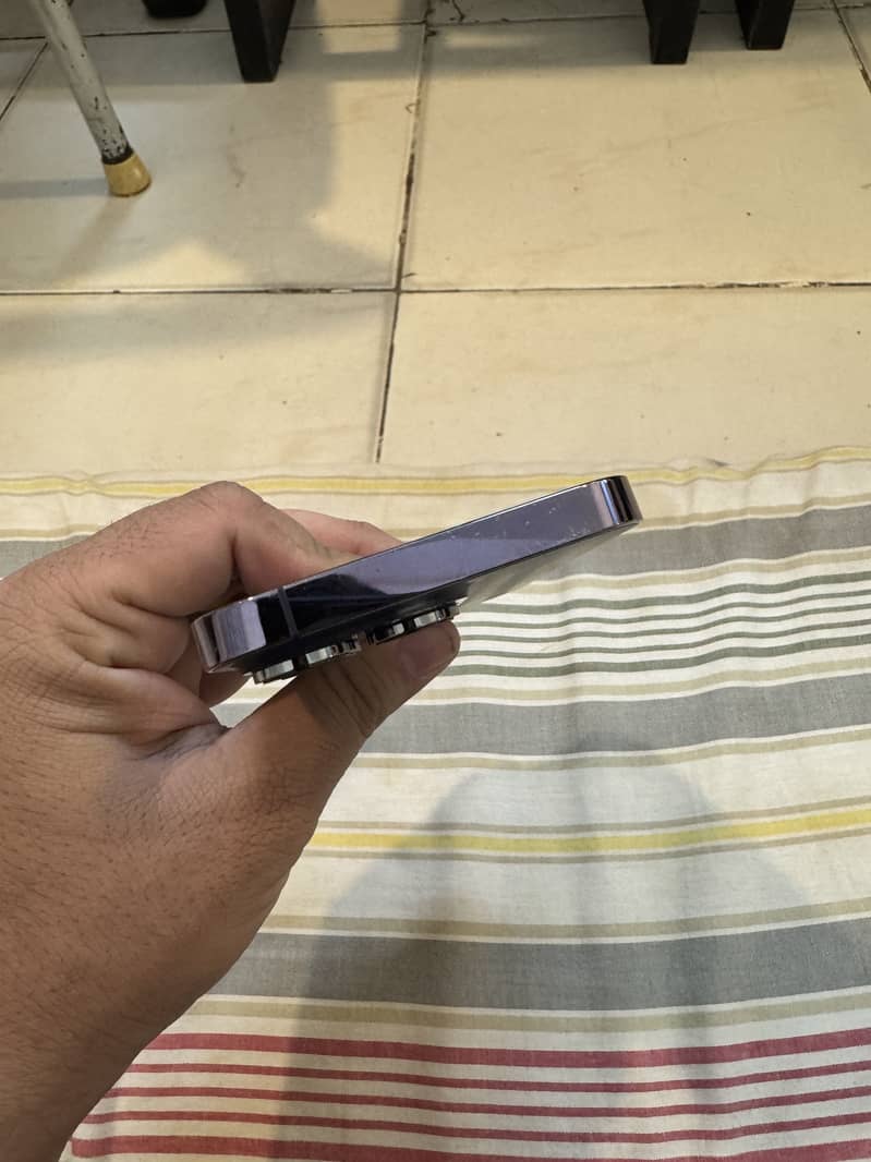 Apple iPhone 14 Pro 1