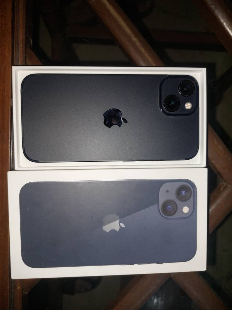 Apple iPhone 13 0