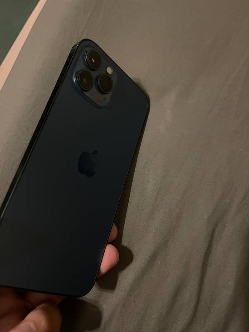 Apple iPhone 12 Pro Max 2