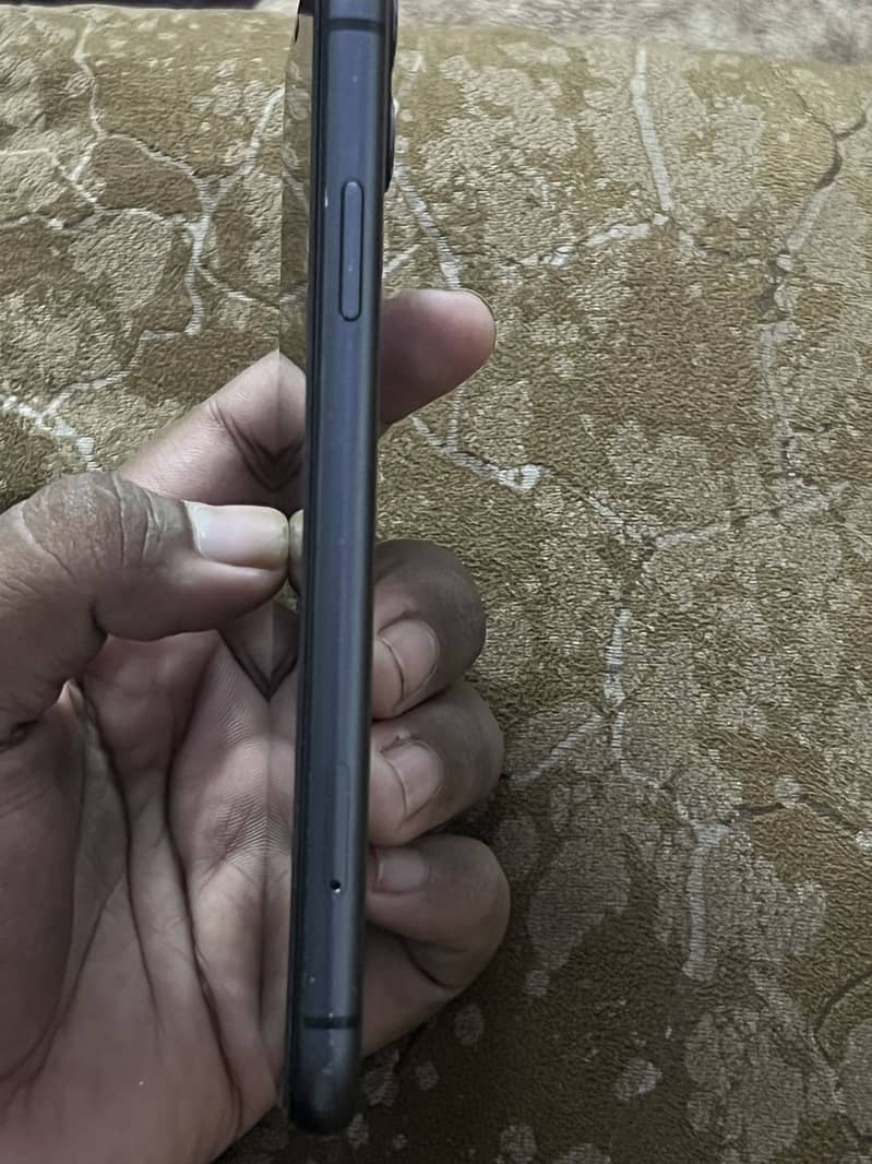 Apple iPhone 11 1