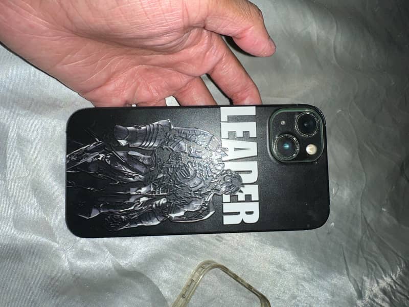 Apple iPhone 13 0