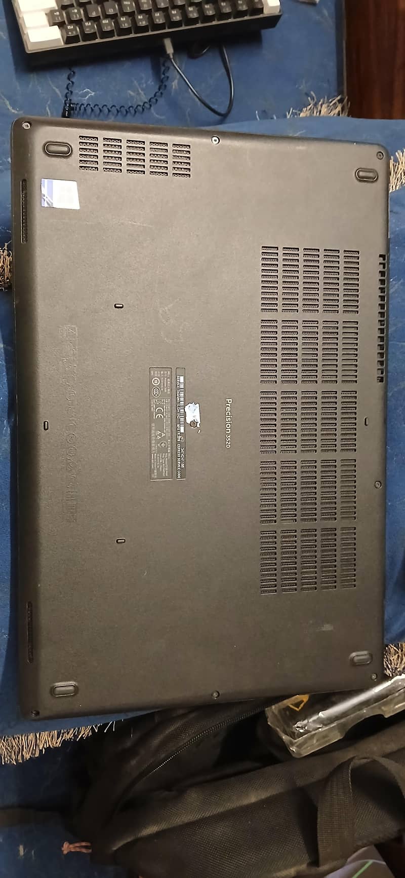 Dell Precision 3520 3
