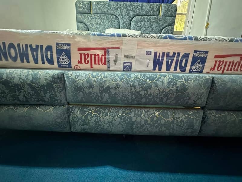 King Bed with side tables 4