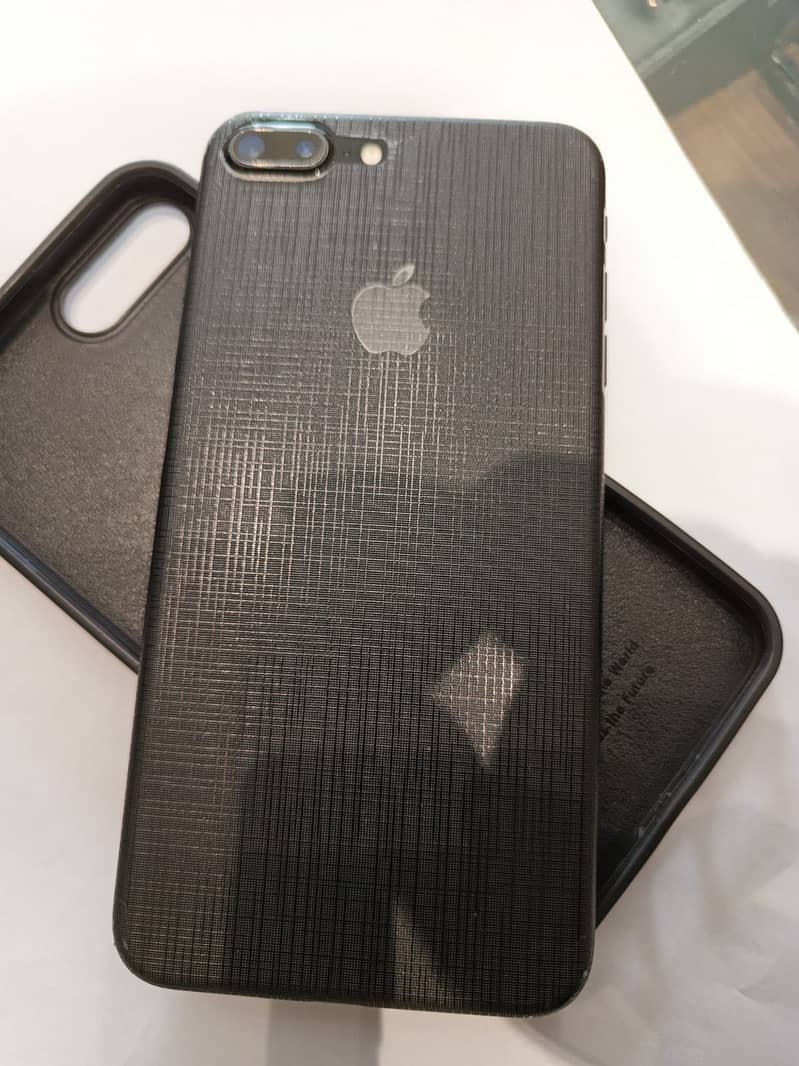 Apple iPhone 7 Plus 3