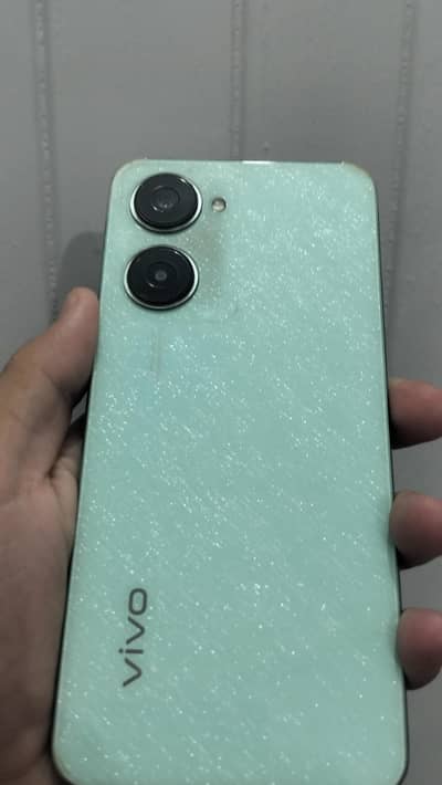 Vivo y03 RAM 4 GB ROM 64 GB 128 good condition