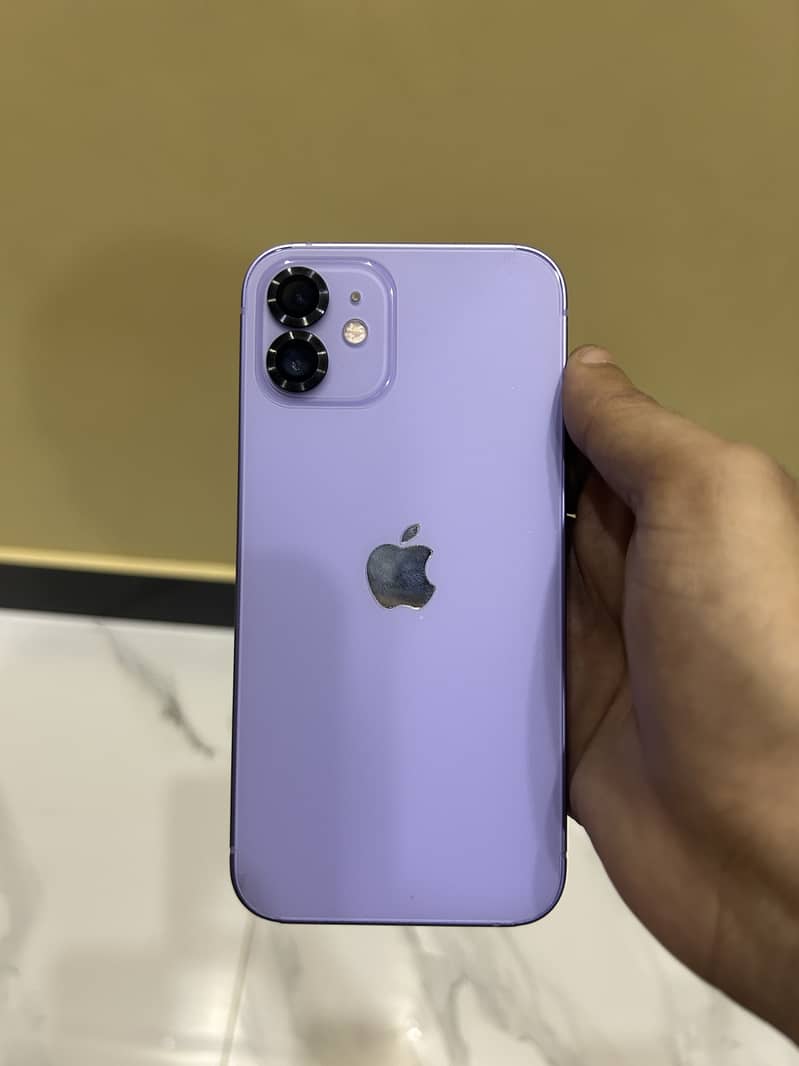 Apple iPhone 12 1