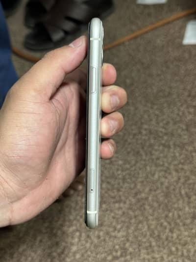 iphone 11 64 gb non pta battery change power button not work