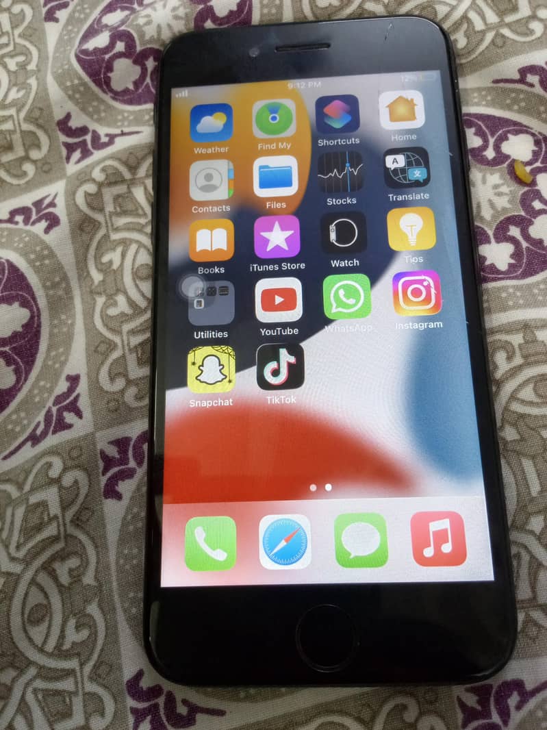 Apple iPhone 7 1