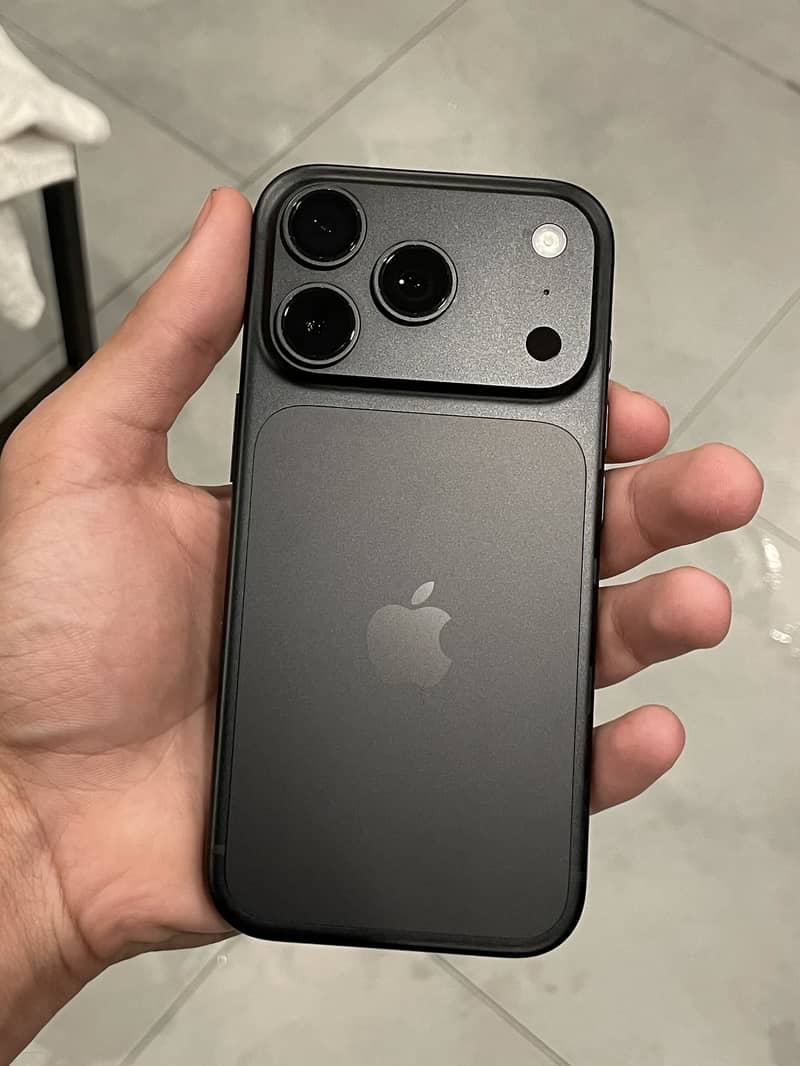 Apple iPhone 18 Pro 1