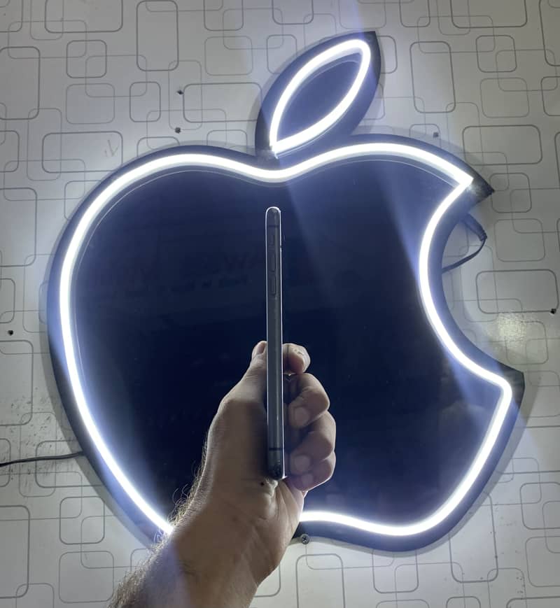Apple iPhone 11 2