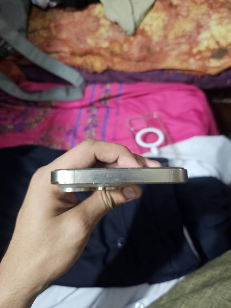 Apple iPhone 13 Pro Max 6