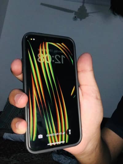 Apple iPhone XS 256 GB MDM urgent sale