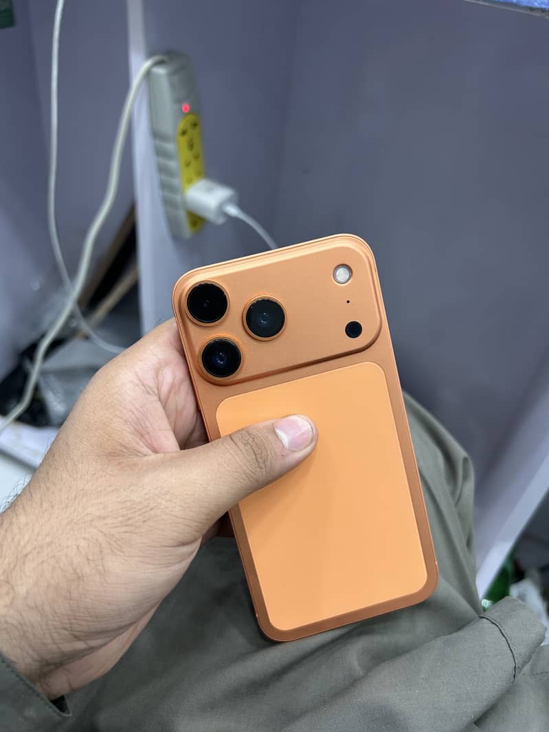 Apple iPhone 17 Pro 4