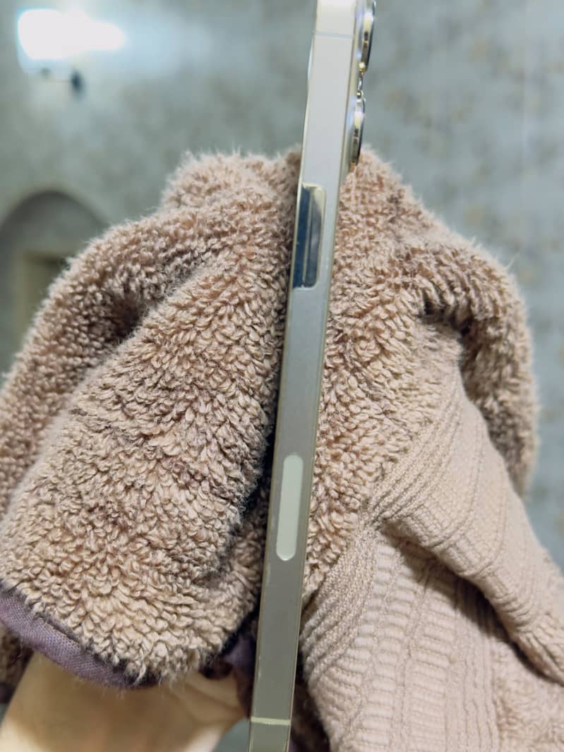 Apple iPhone 13 Pro Max non PTA 256gb 79% health - Mobile Phones ...