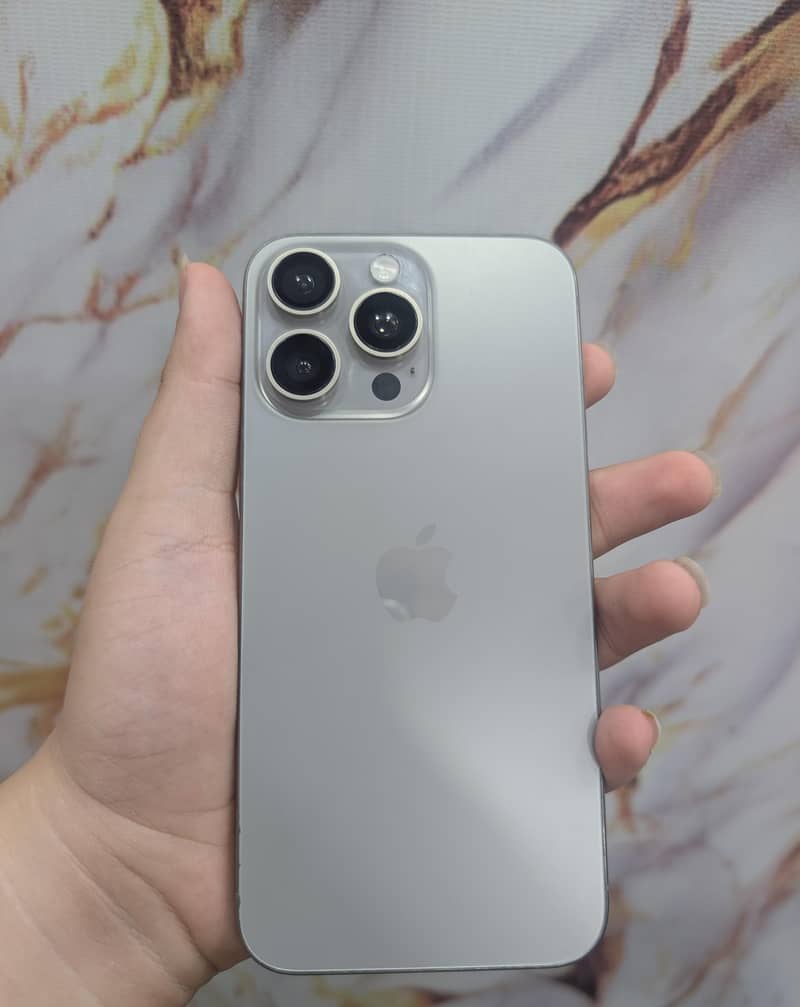 iphone 15 pro max 2