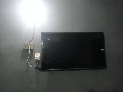 brand new led latest model QLED S5K 50inch 3 days used