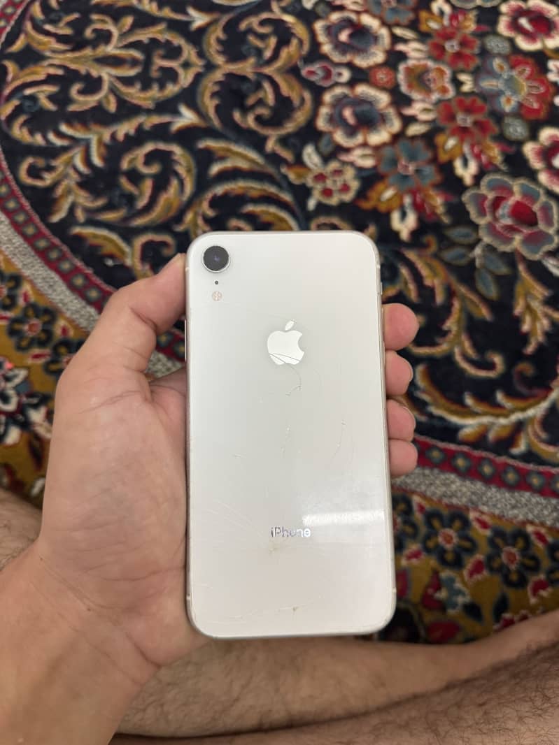 Apple iPhone XR 3