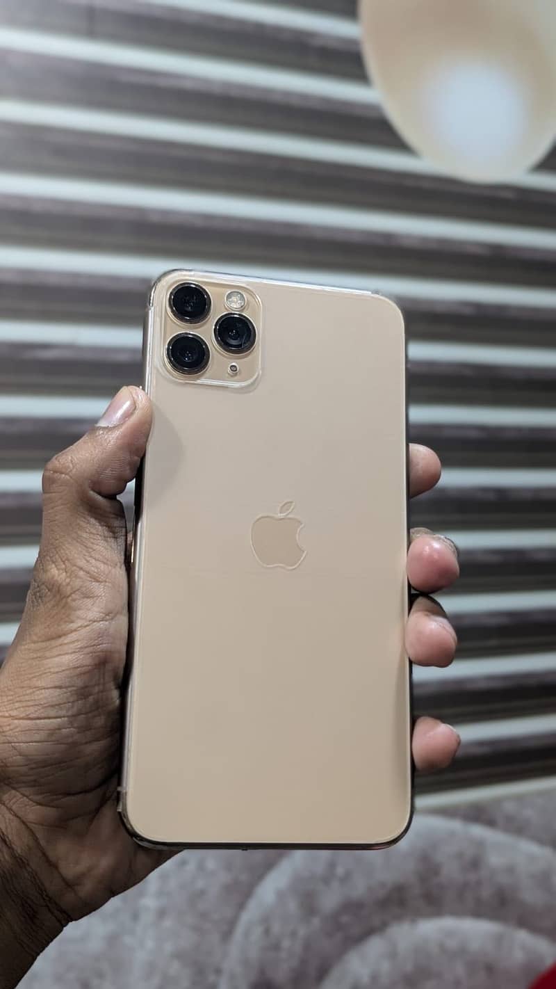Apple iPhone 11 Pro Max 2