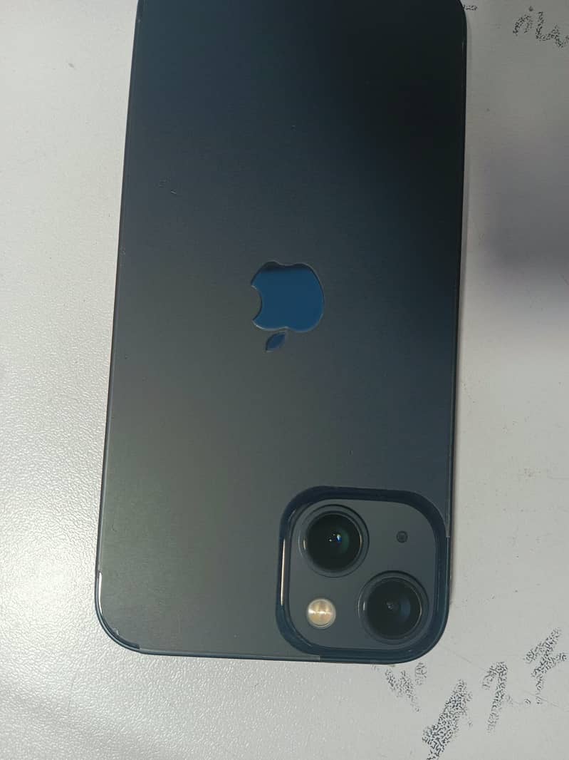 Apple iPhone 13 jv 1