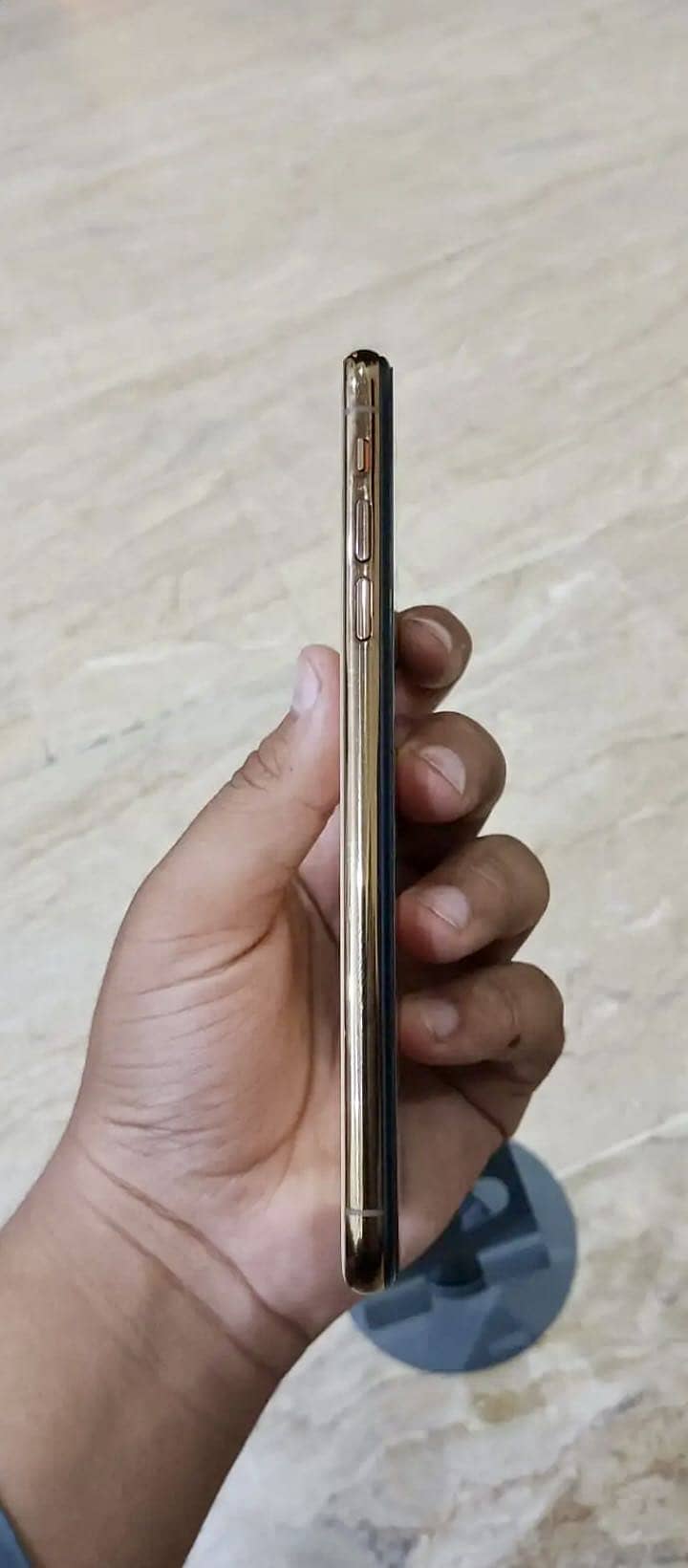 Apple iPhone XS Max 5