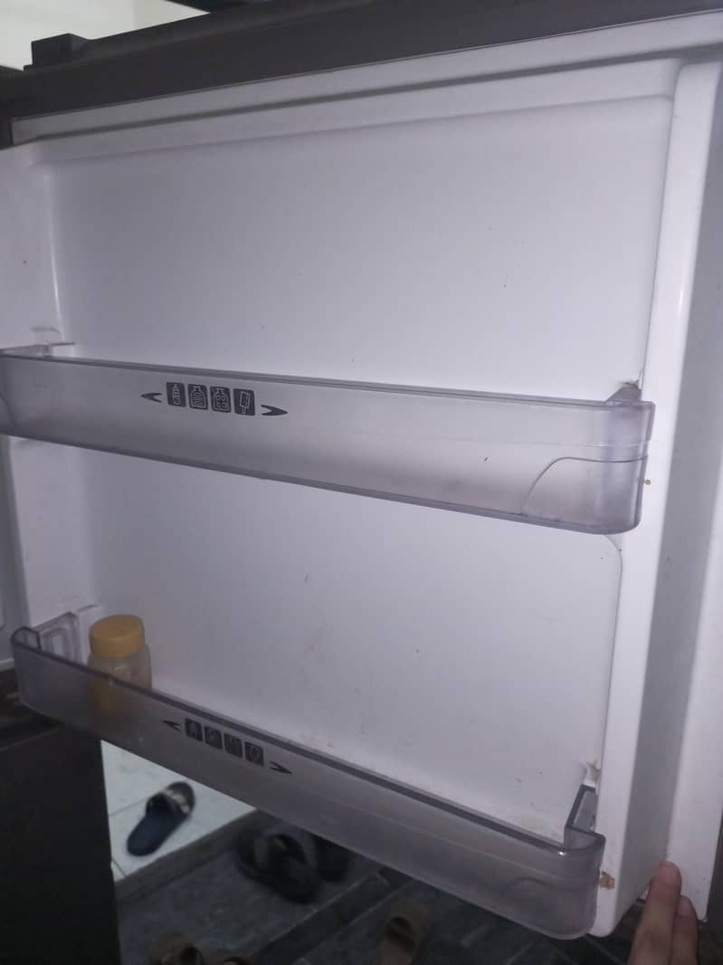 Dawlance fridge 9175model 1