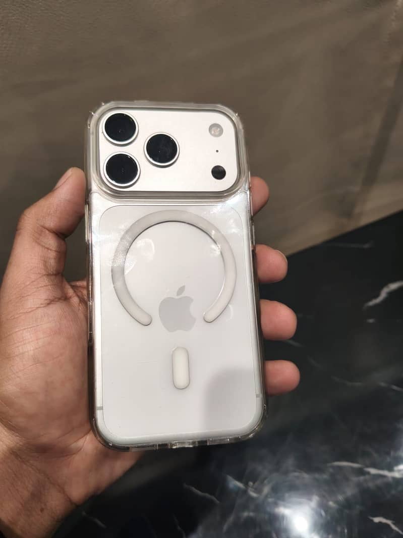 Apple iPhone 17 Pro 5