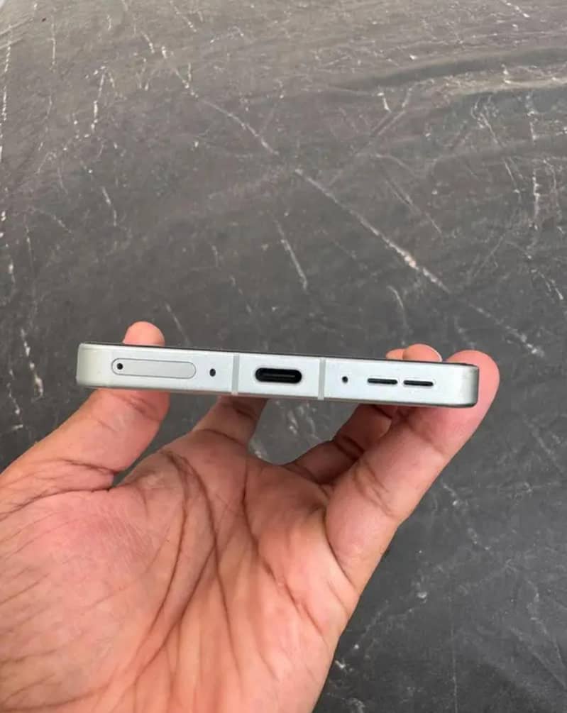 One Plus 13R 1